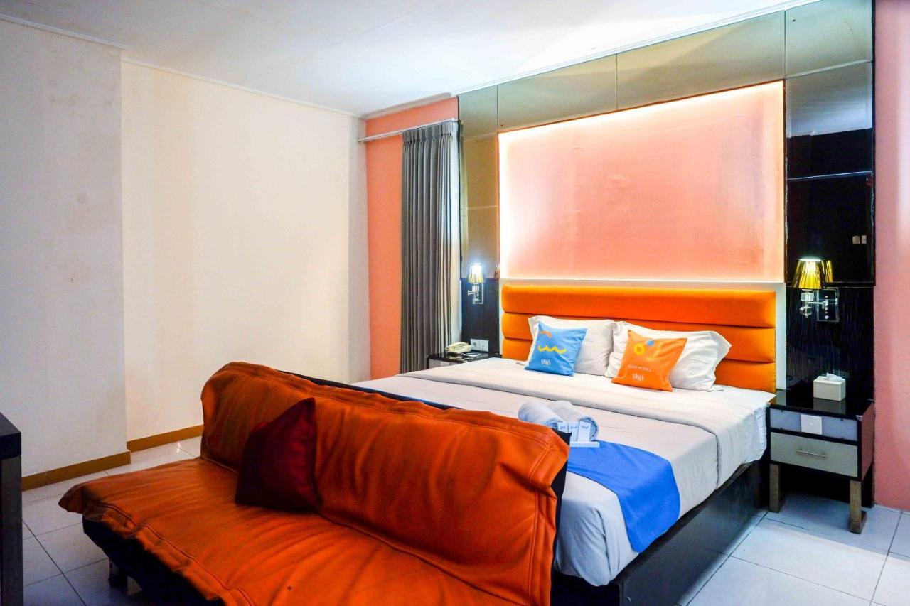 Sans Hotel International Surabaya Gubeng 外观 照片