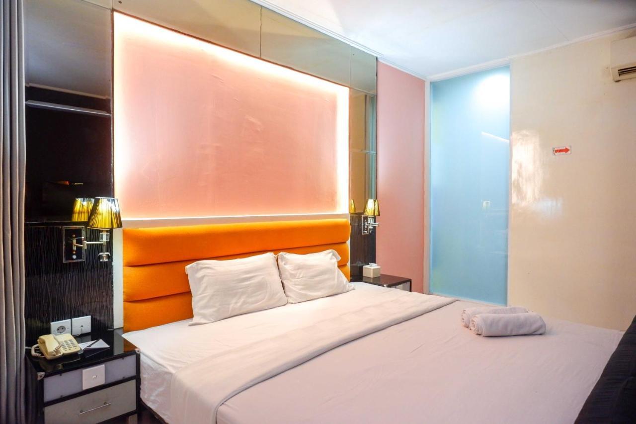 Sans Hotel International Surabaya Gubeng 外观 照片
