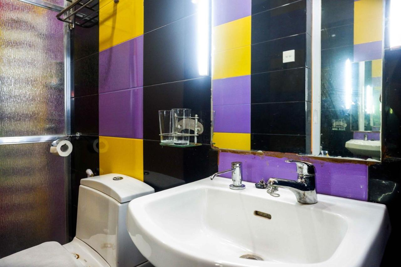 Sans Hotel International Surabaya Gubeng 外观 照片