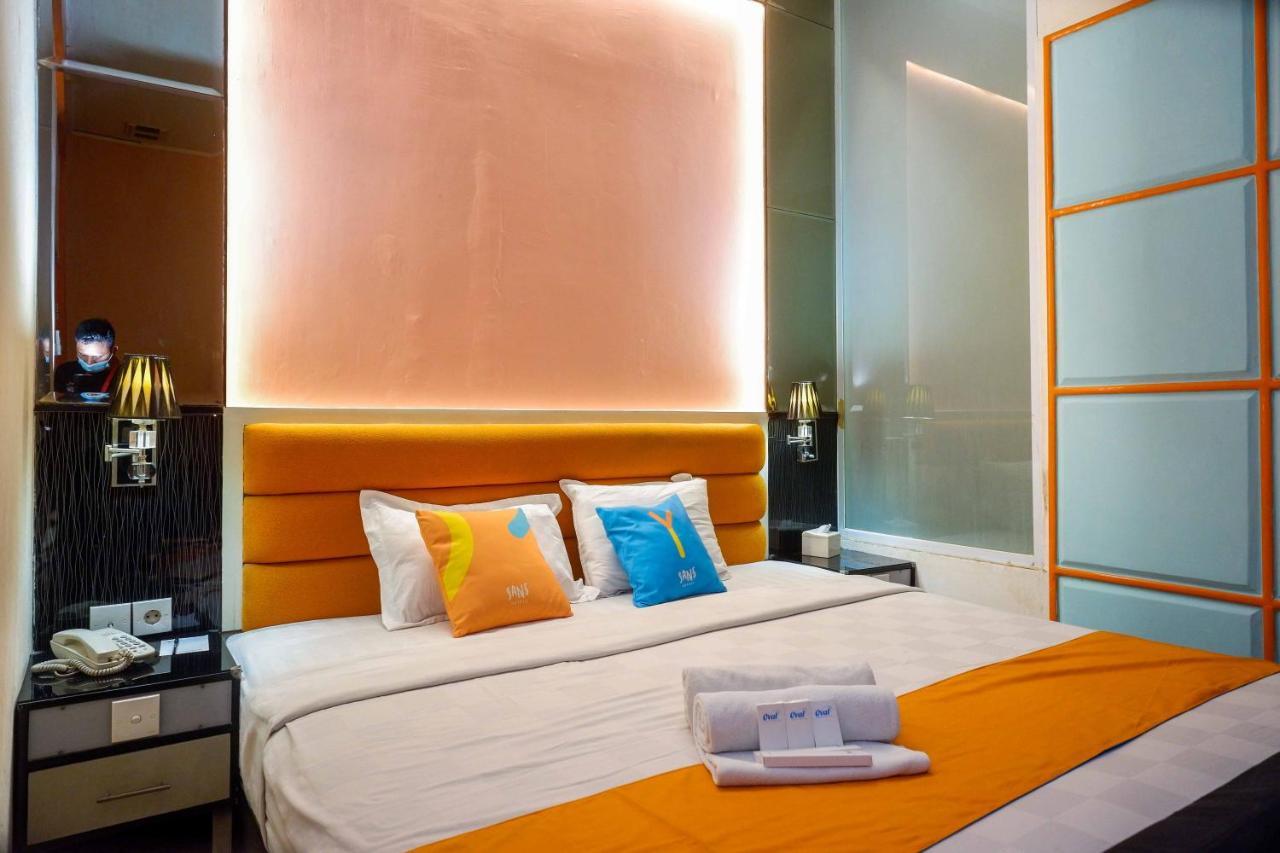 Sans Hotel International Surabaya Gubeng 外观 照片