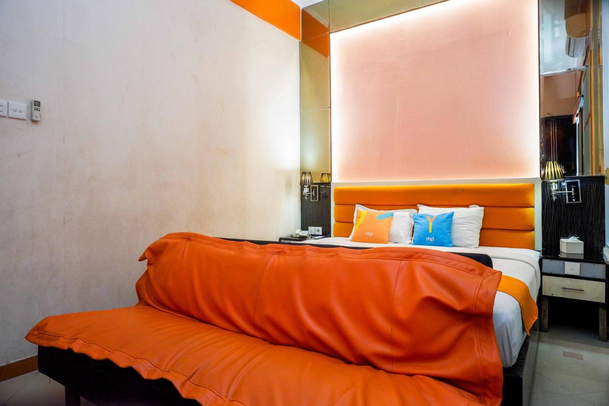 Sans Hotel International Surabaya Gubeng 外观 照片