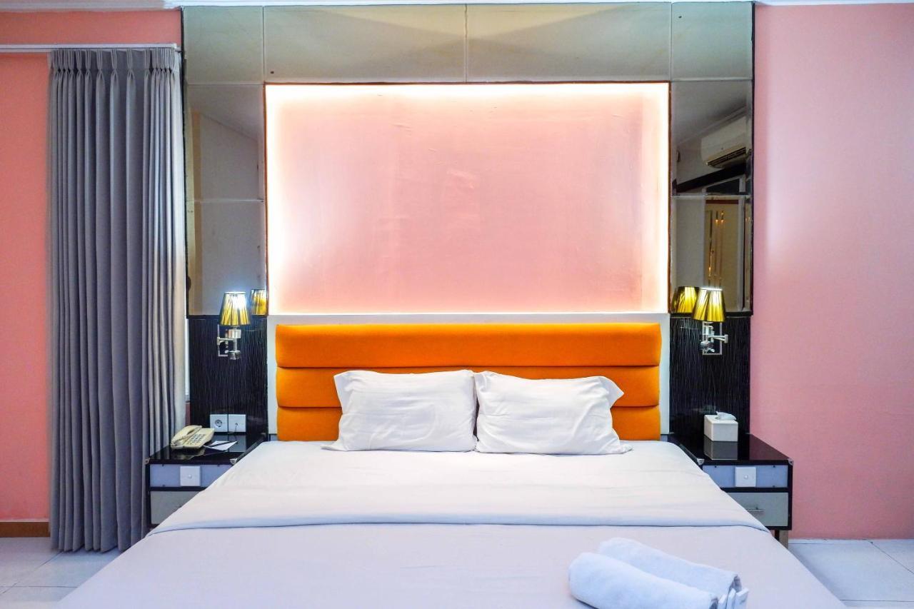 Sans Hotel International Surabaya Gubeng 外观 照片